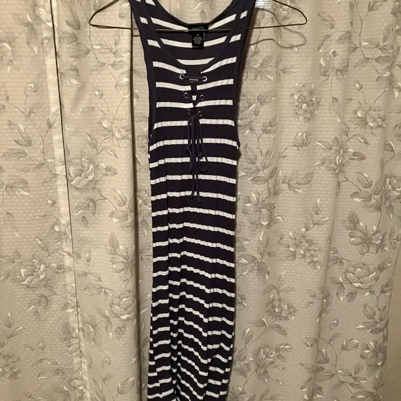 Rue21 Navy and White Striped Top - Picture 3 of 4